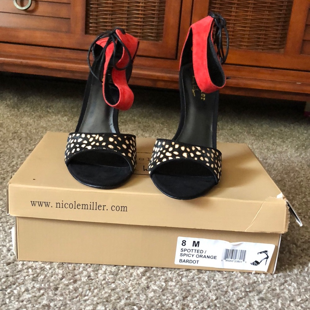 Nicole Miller Spotted Spicy Orange Bardot NIB Size 8
